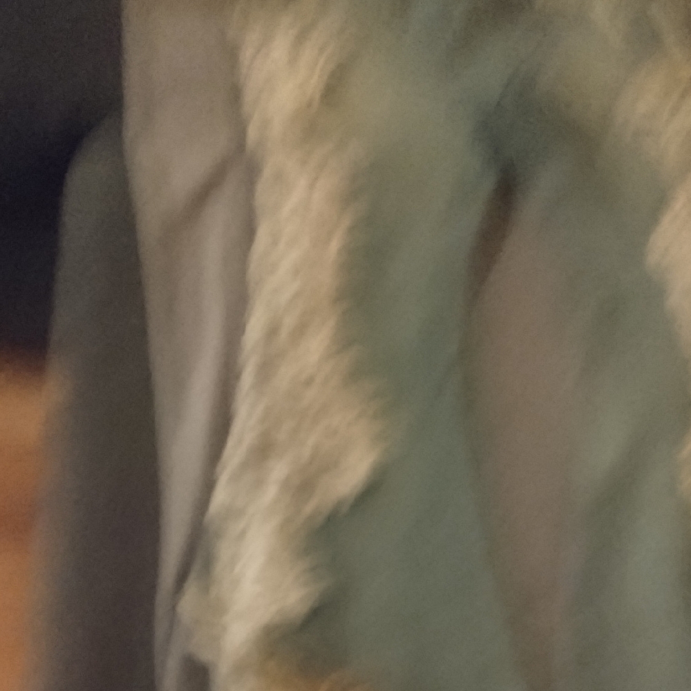Distressed Blue Jeans - Picture 5 of 6